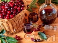 Рецепта Вишновка - домашен ликьор от вишни с ракия